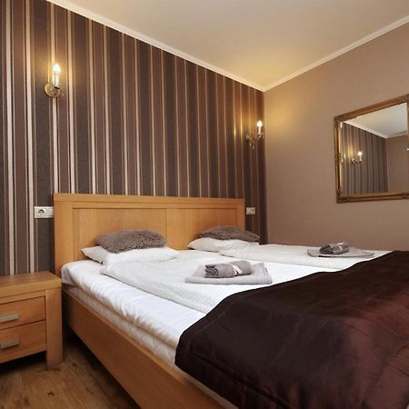 גיולה Guest House Romantika Panzio מראה חיצוני תמונה