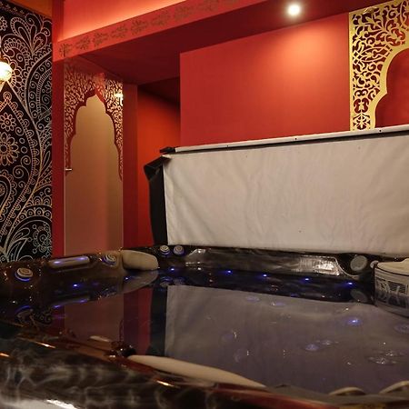 גיולה Guest House Romantika Panzio מראה חיצוני תמונה