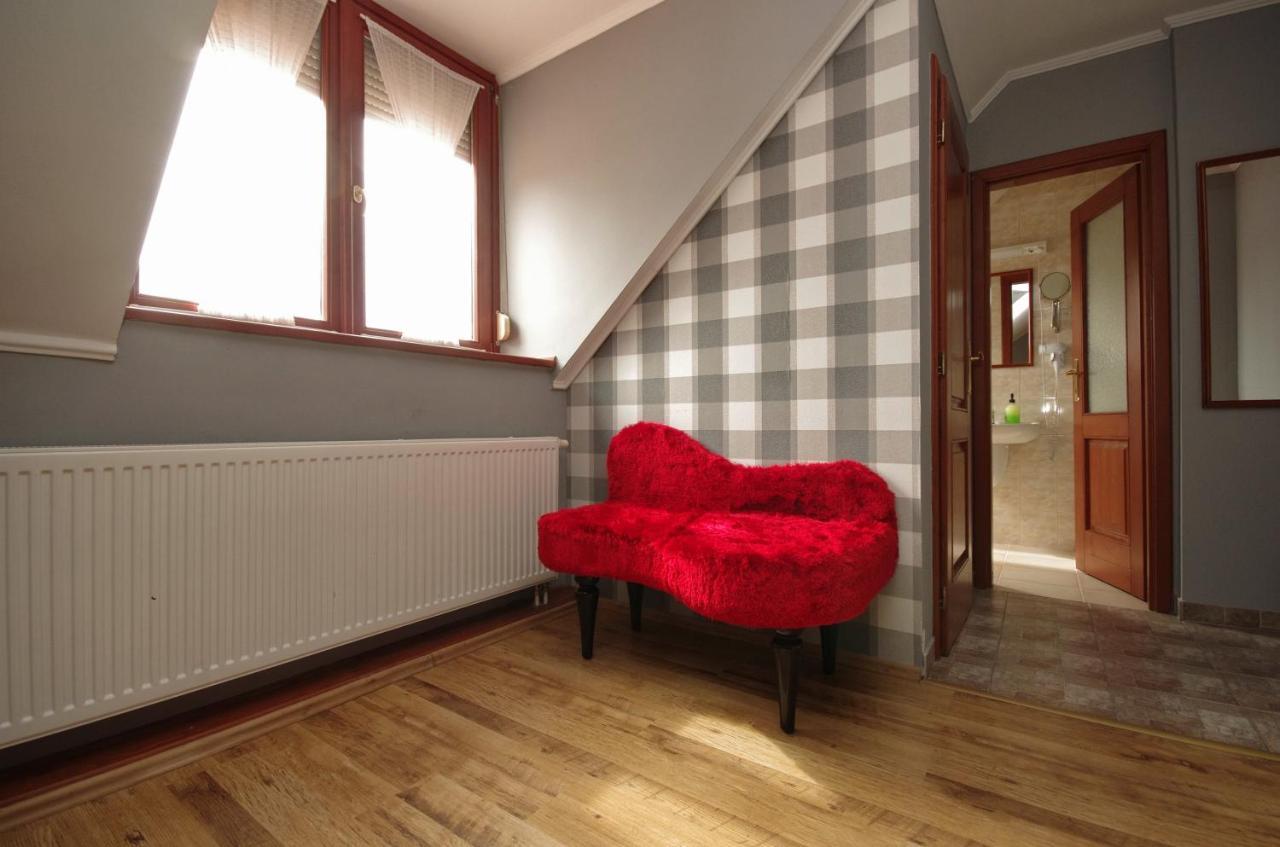 גיולה Guest House Romantika Panzio מראה חיצוני תמונה