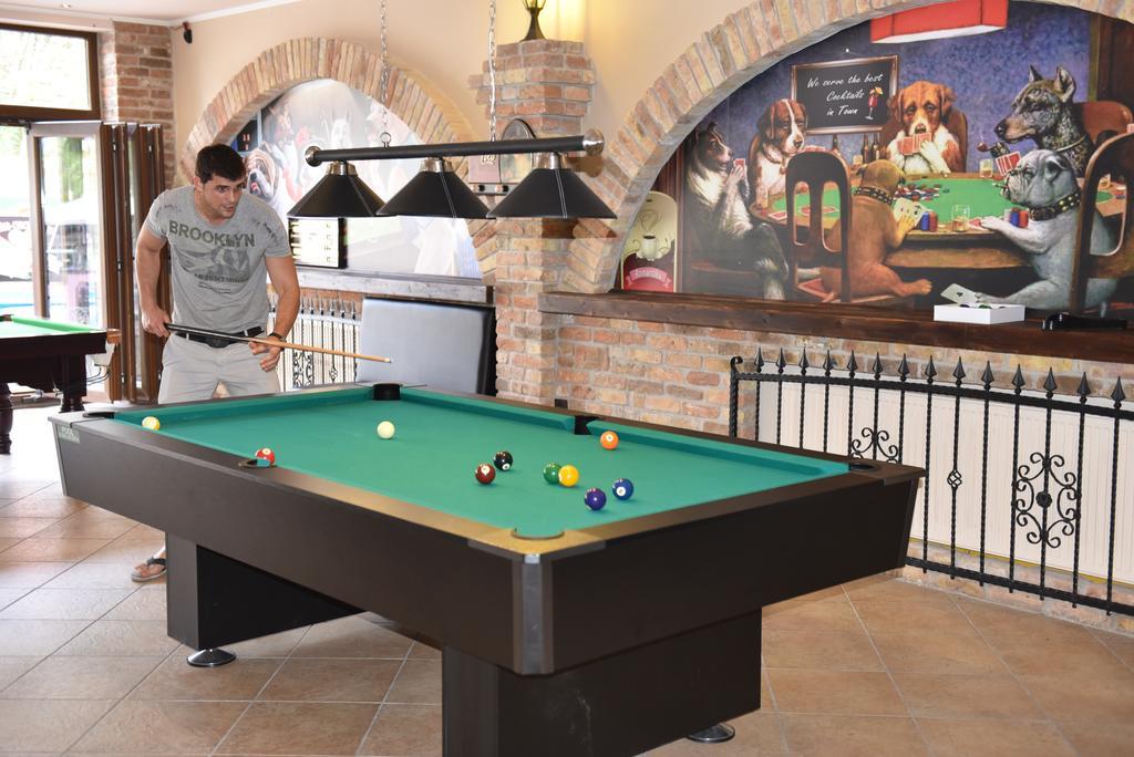 גיולה Guest House Romantika Panzio מראה חיצוני תמונה