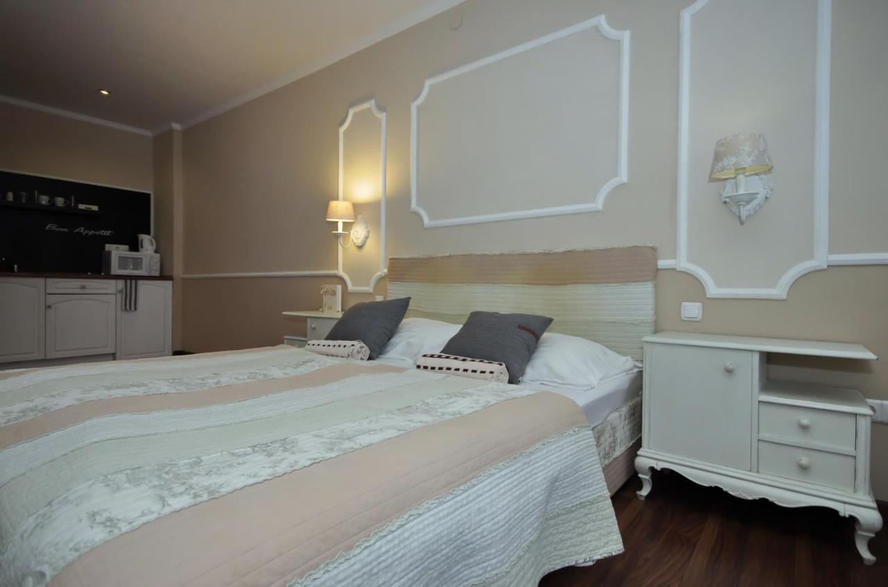 גיולה Guest House Romantika Panzio מראה חיצוני תמונה